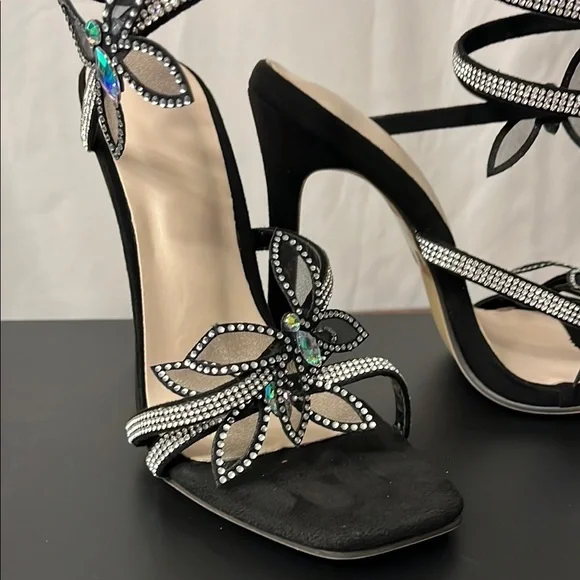 Elegant Black Strappy Heels with Rhinestone Accents - Picture 4 of 9